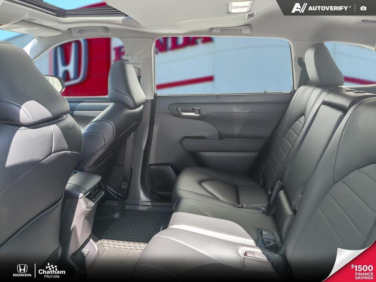 2023 Toyota Highlander XLE Photo