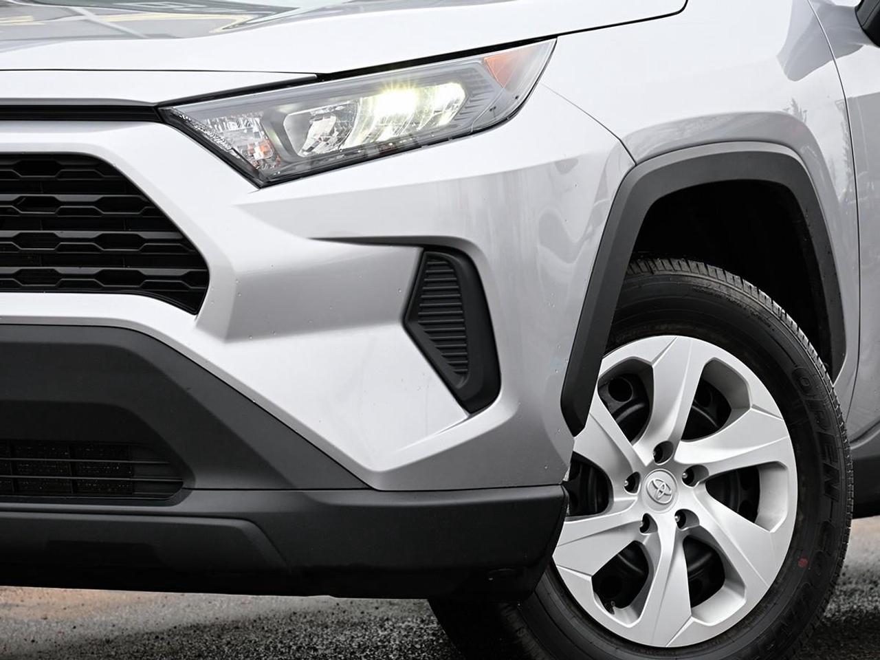 2025 Toyota RAV4 LE 4dr All-wheel Drive Photo