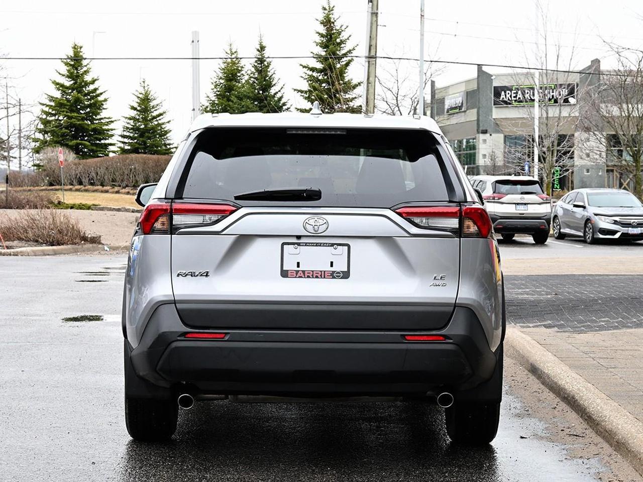 2025 Toyota RAV4 LE 4dr All-wheel Drive Photo