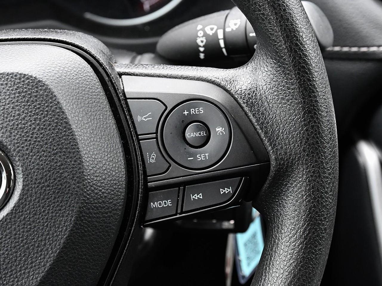 2025 Toyota RAV4 LE 4dr All-wheel Drive Photo