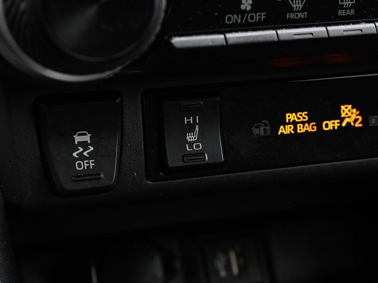 2025 Toyota RAV4 LE 4dr All-wheel Drive Photo