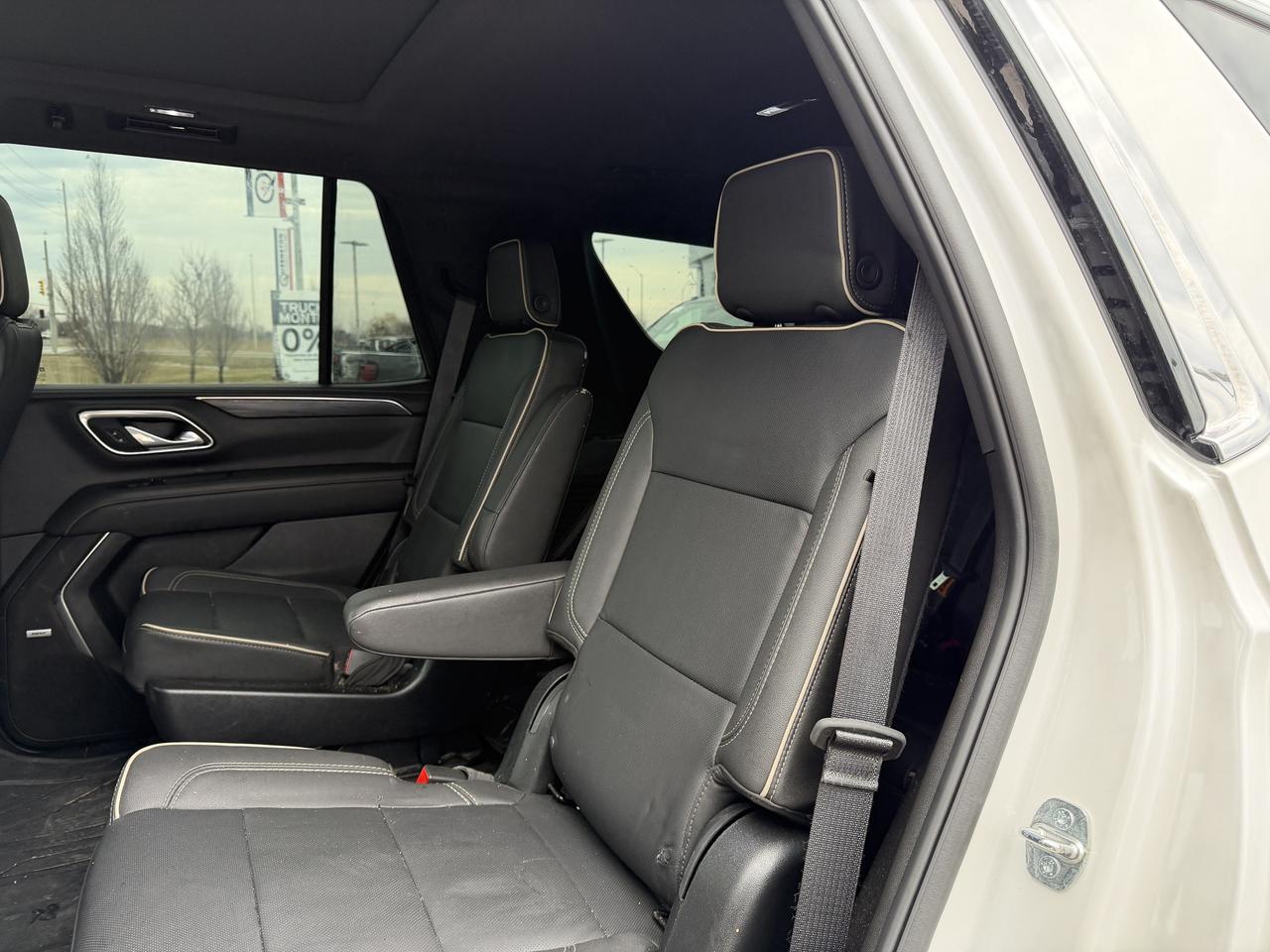 2024 GMC Yukon SLT   PANO ROOF   NO CLAIMS   22 INCH WHEELS Photo