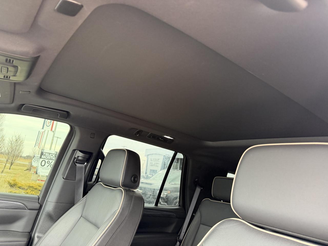 2024 GMC Yukon SLT   PANO ROOF   NO CLAIMS   22 INCH WHEELS Photo