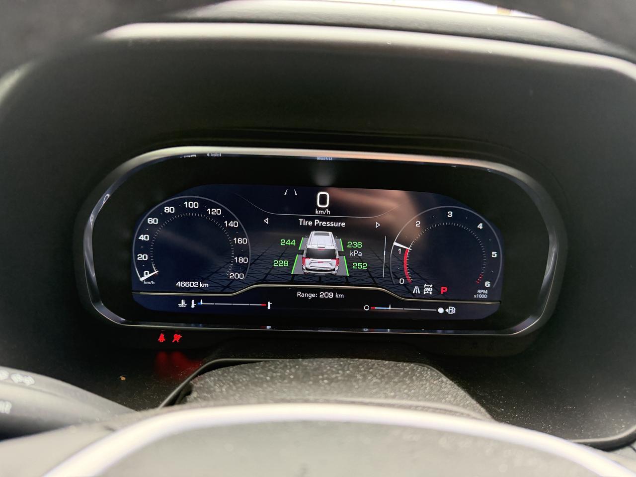 2024 GMC Yukon SLT   PANO ROOF   NO CLAIMS   22 INCH WHEELS Photo