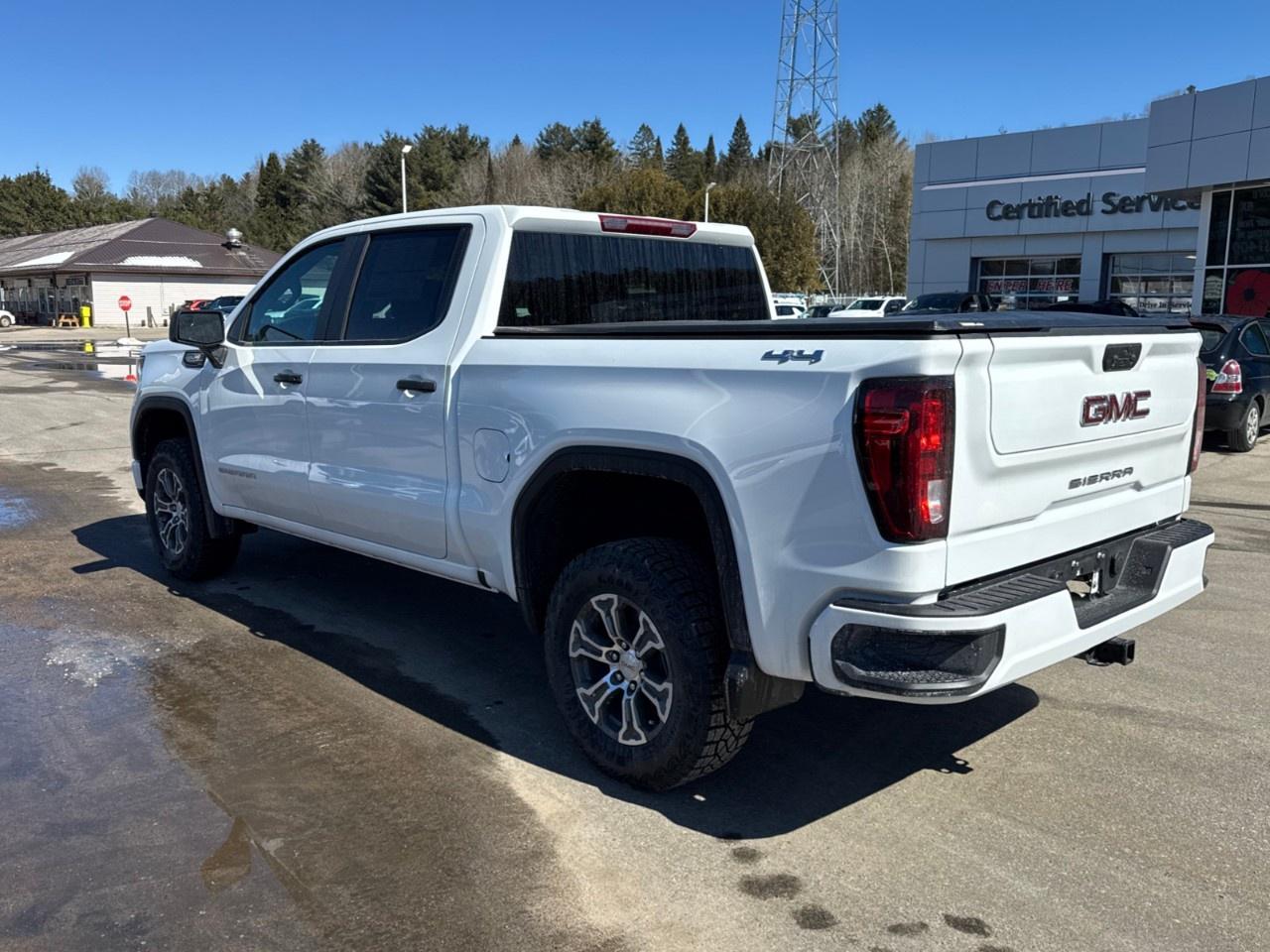 2026 GMC Sierra 1500 Crew Cab Short Box 4-Wheel Drive Pro Photo