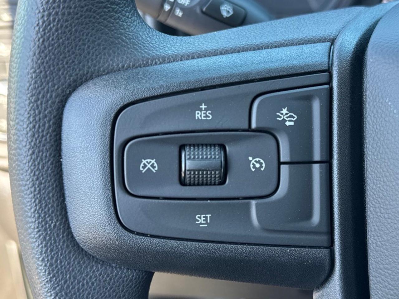2026 GMC Sierra 1500 Crew Cab Short Box 4-Wheel Drive Pro Photo