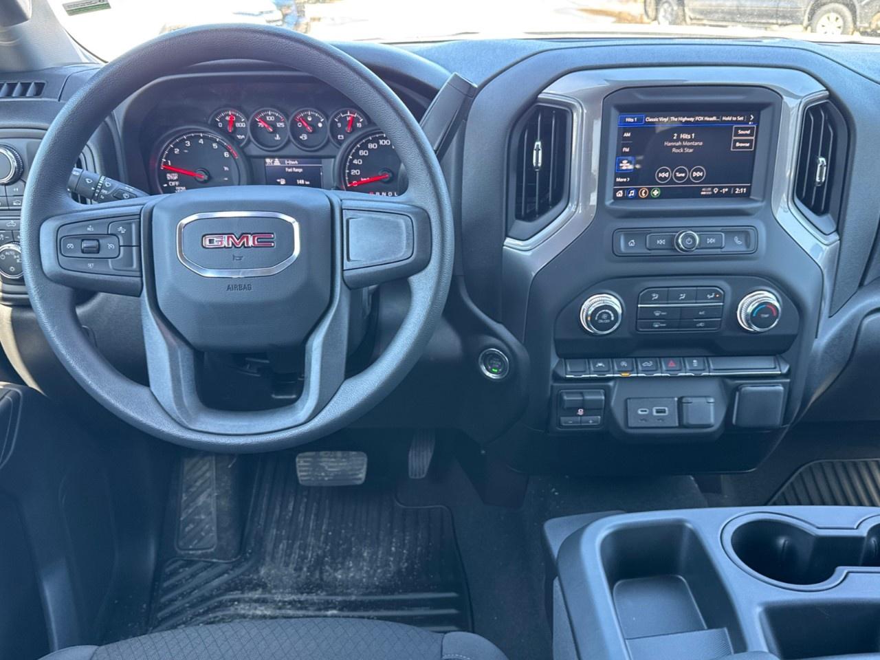 2026 GMC Sierra 1500 Crew Cab Short Box 4-Wheel Drive Pro Photo