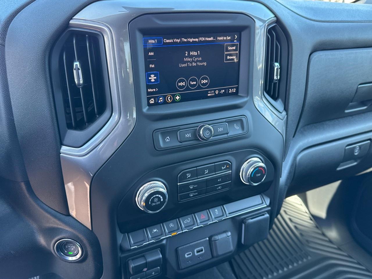 2026 GMC Sierra 1500 Crew Cab Short Box 4-Wheel Drive Pro Photo