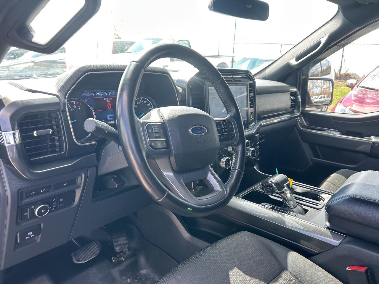 2022 Ford F-150 XLT FX4, CLEAN CARFAX, 3.5L, 4X4, REMOTE START! Photo