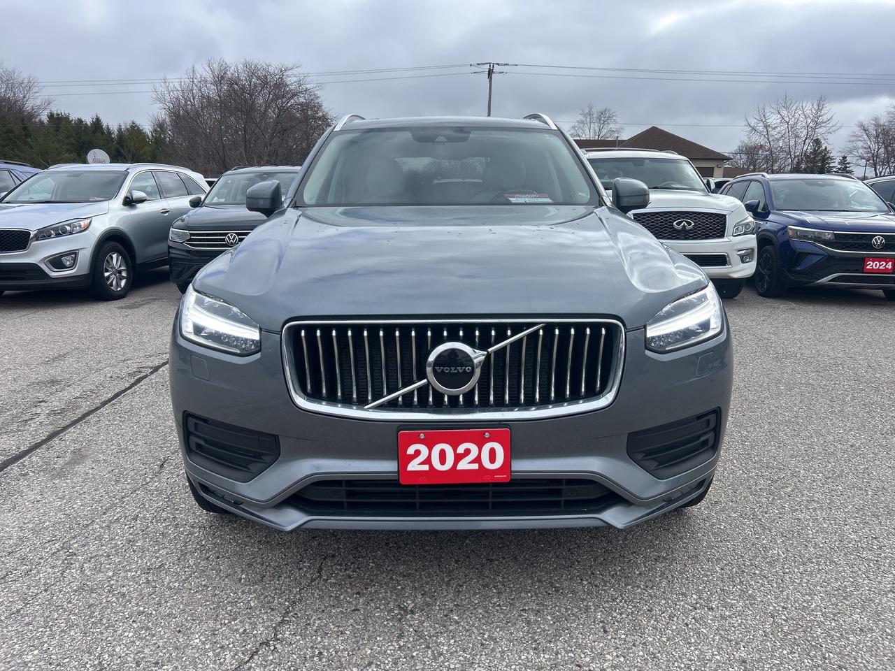 2020 Volvo XC90 T6 MOMENTUM, SUNROOF, HEATED LEATHER! Photo