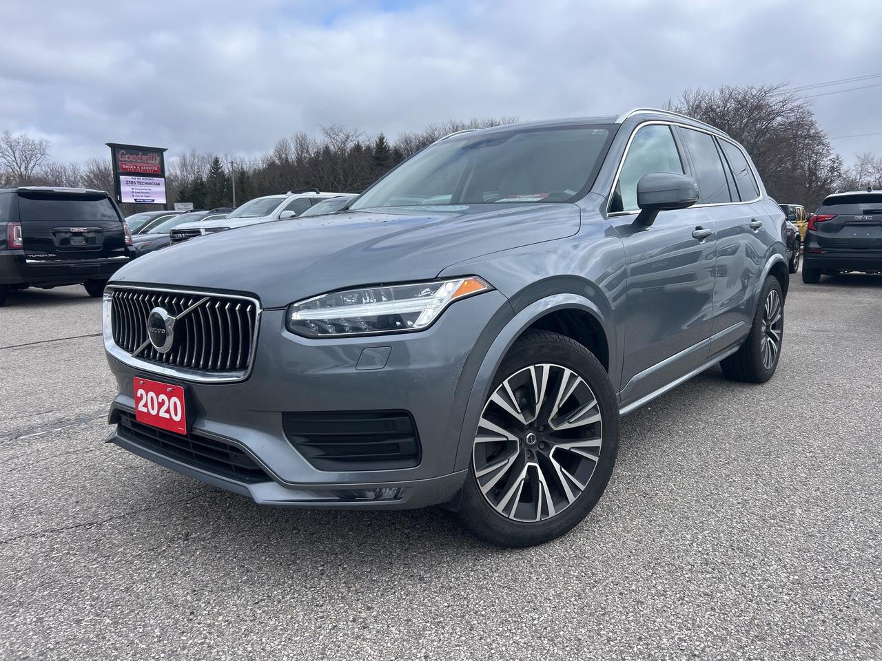 2020 Volvo XC90 T6 MOMENTUM, SUNROOF, HEATED LEATHER! Photo