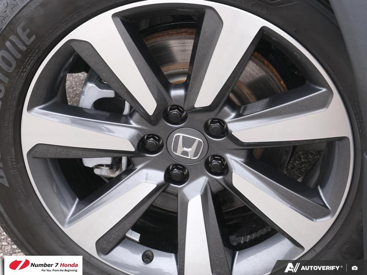 2025 Honda Pilot Touring *EXTENDED FACTORY WARRANTY*ONE OWNER* Photo