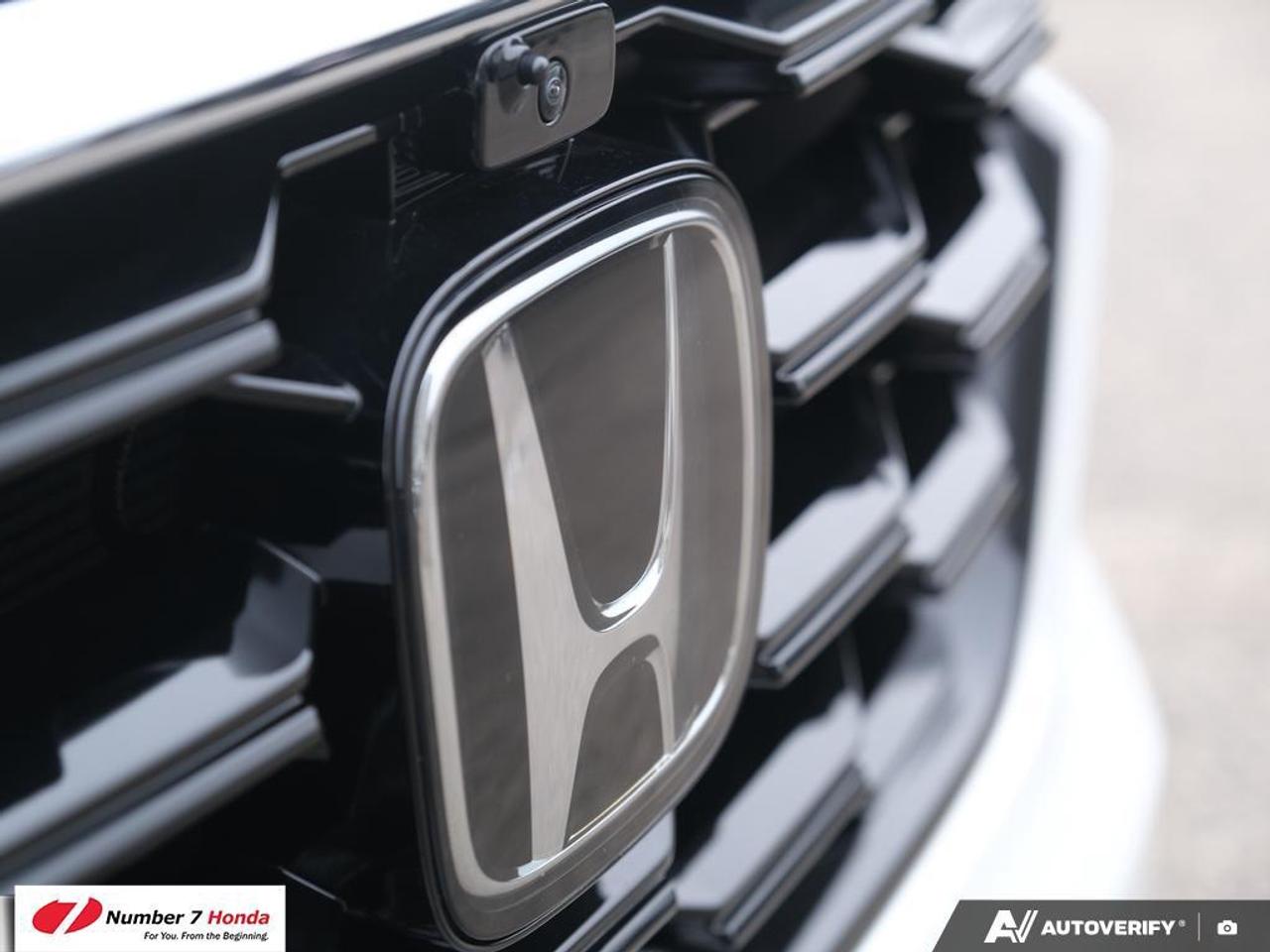 2025 Honda Pilot Touring *EXTENDED FACTORY WARRANTY*ONE OWNER* Photo