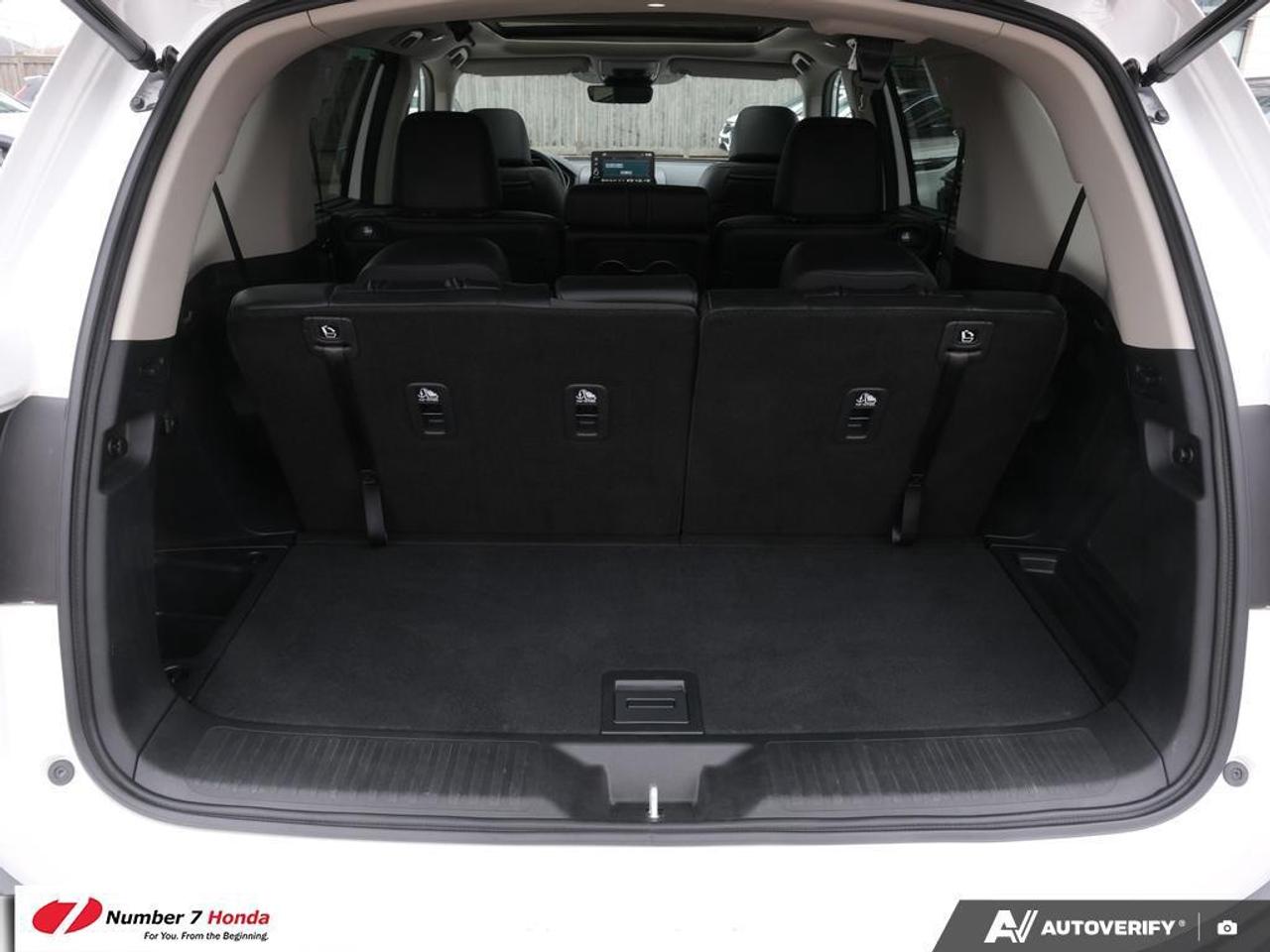 2025 Honda Pilot Touring *EXTENDED FACTORY WARRANTY*ONE OWNER* Photo
