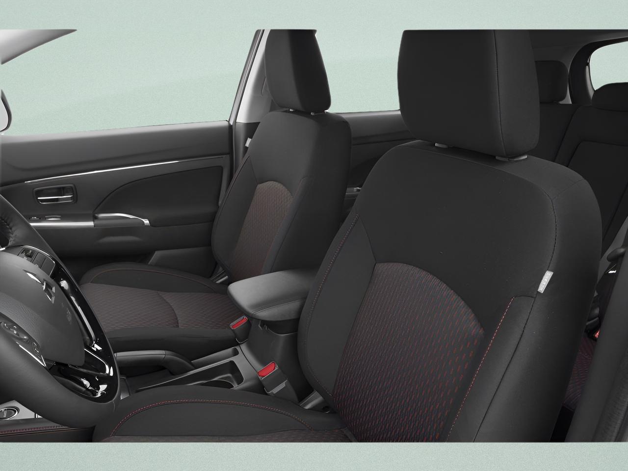 2018 Mitsubishi RVR SE 4dr AWC Photo