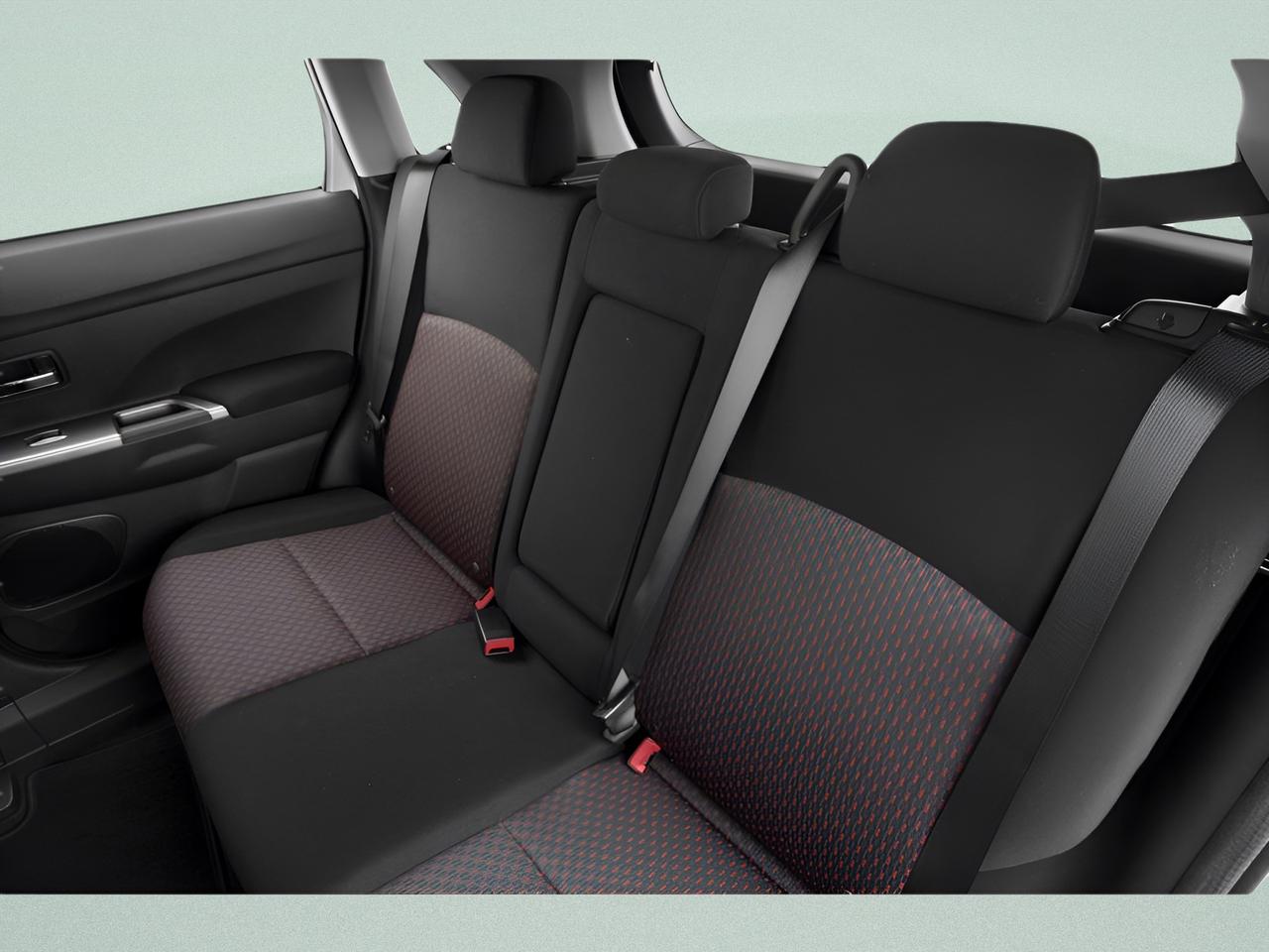 2018 Mitsubishi RVR SE 4dr AWC Photo