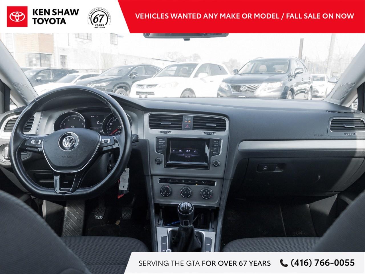 2015 Volkswagen Golf  Photo