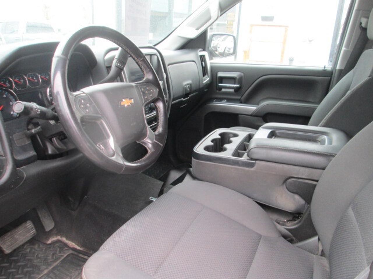 2018 Chevrolet Silverado 1500 4WD Crew Cab 143.5  LT w-1LT, Back Up Camera, Cove Photo