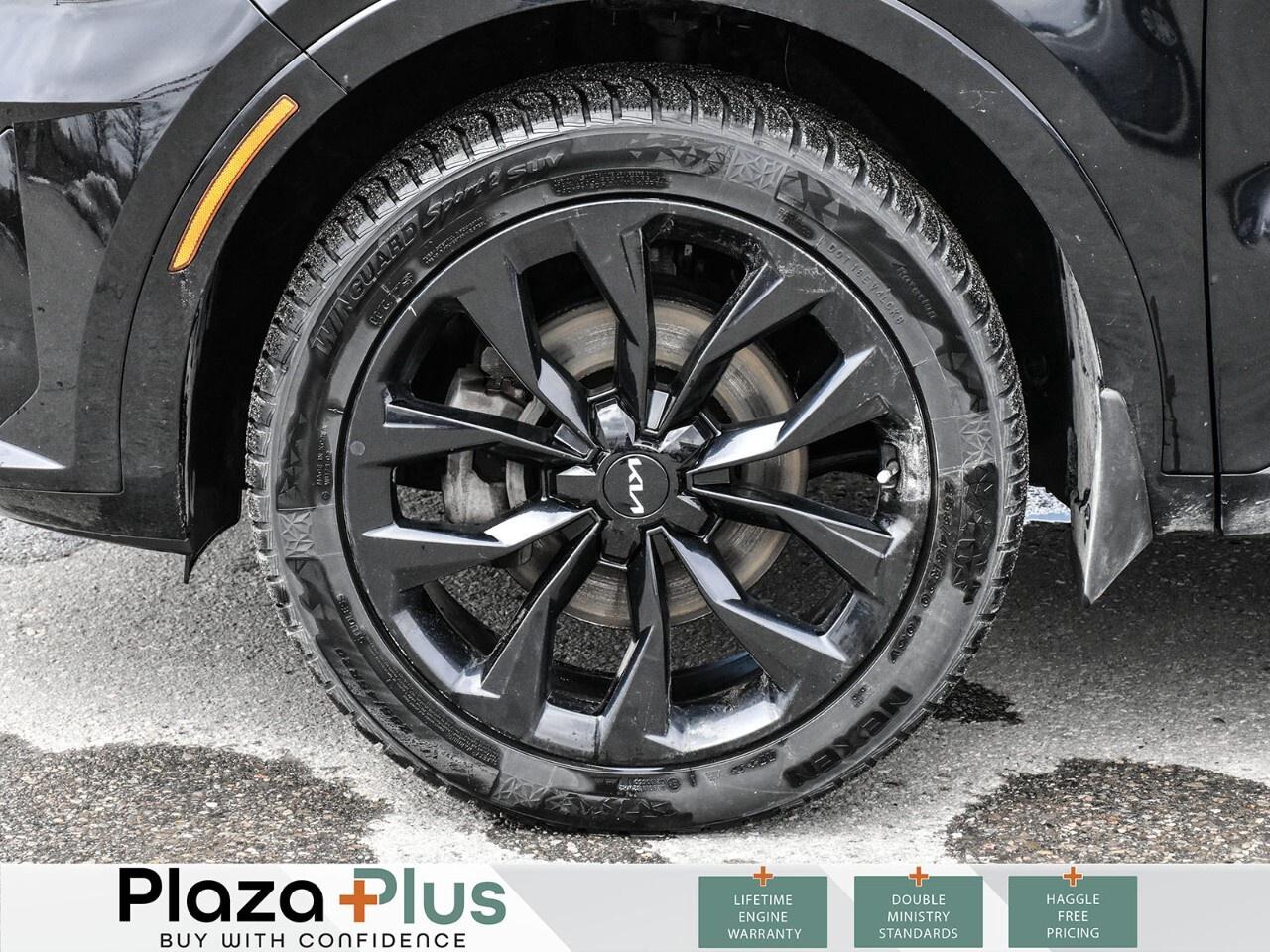 2022 Kia Sorento EX 3RD Row Seating   Loaded   Summer AND Winter Ti Photo2