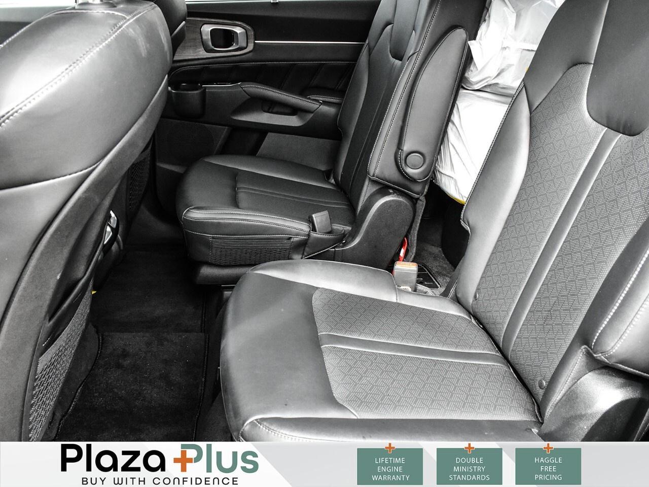 2022 Kia Sorento EX 3RD Row Seating   Loaded   Summer AND Winter Ti Photo