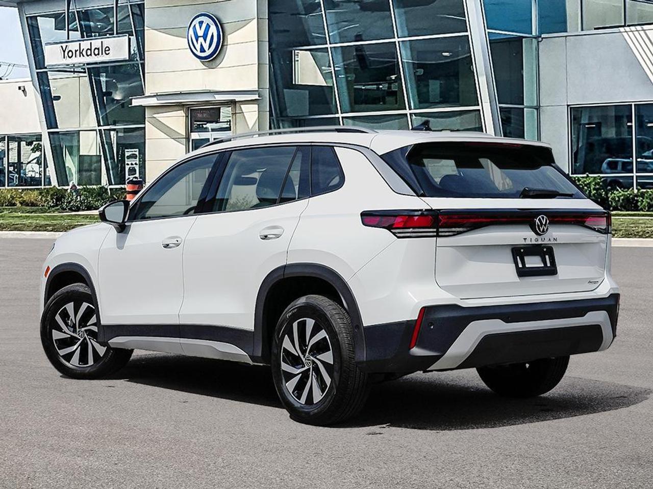 2026 Volkswagen Tiguan 4Motion Photo3