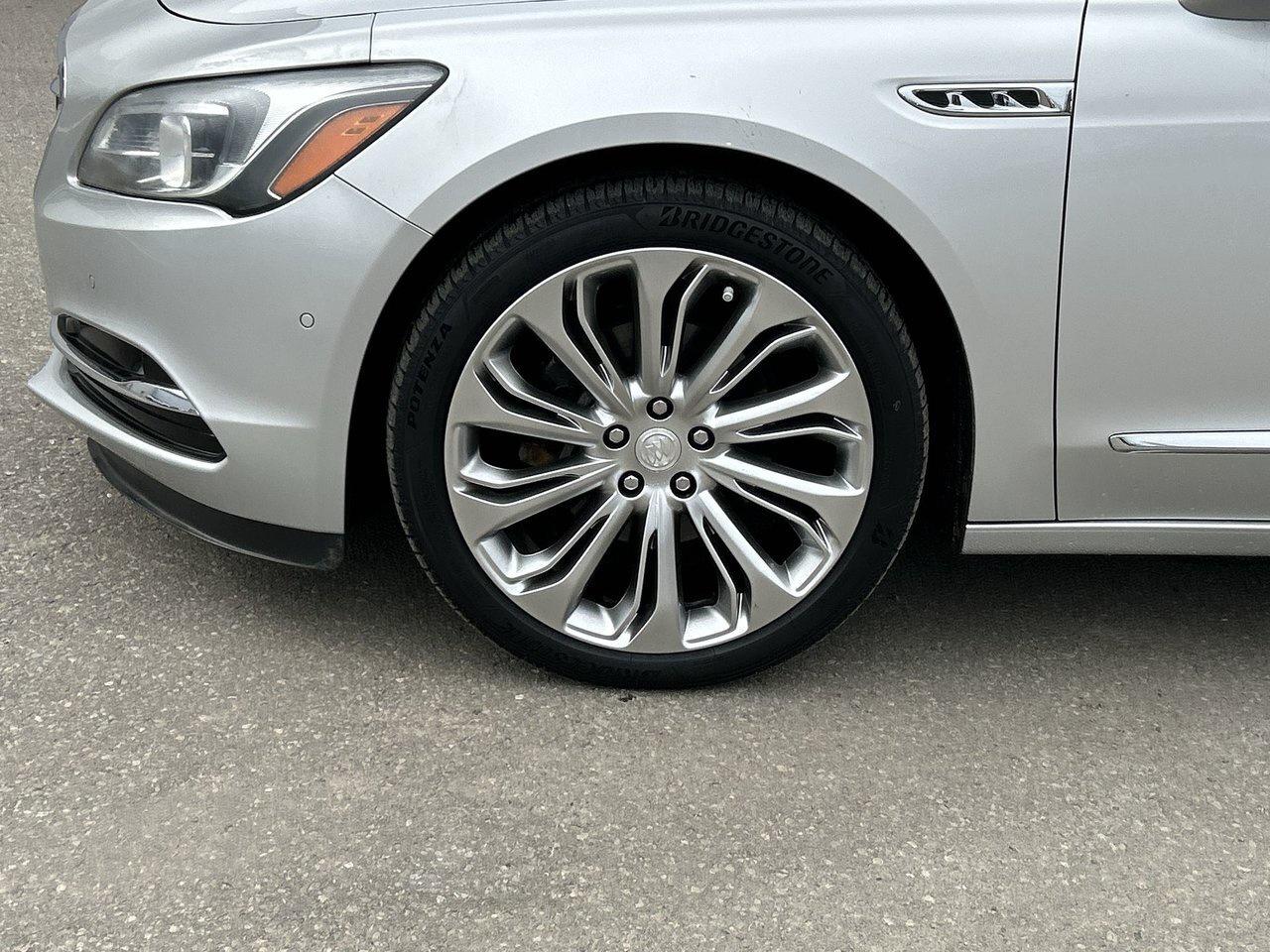 2017 Buick LaCrosse Premium Leather 20-Inch Wheels Massage Seats Photo