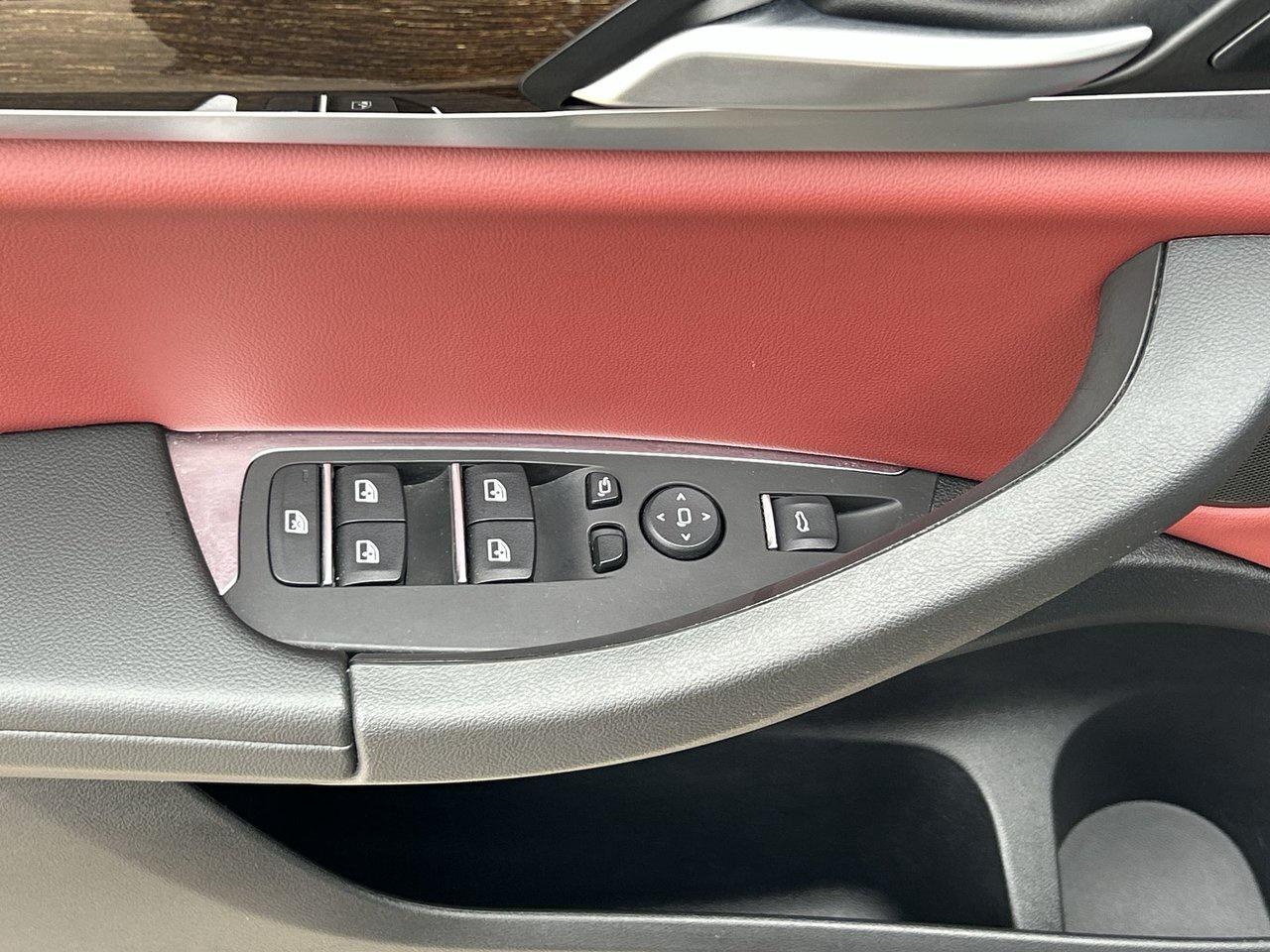 2022 BMW X4 Low KMS Remote Start Red Leather Photo