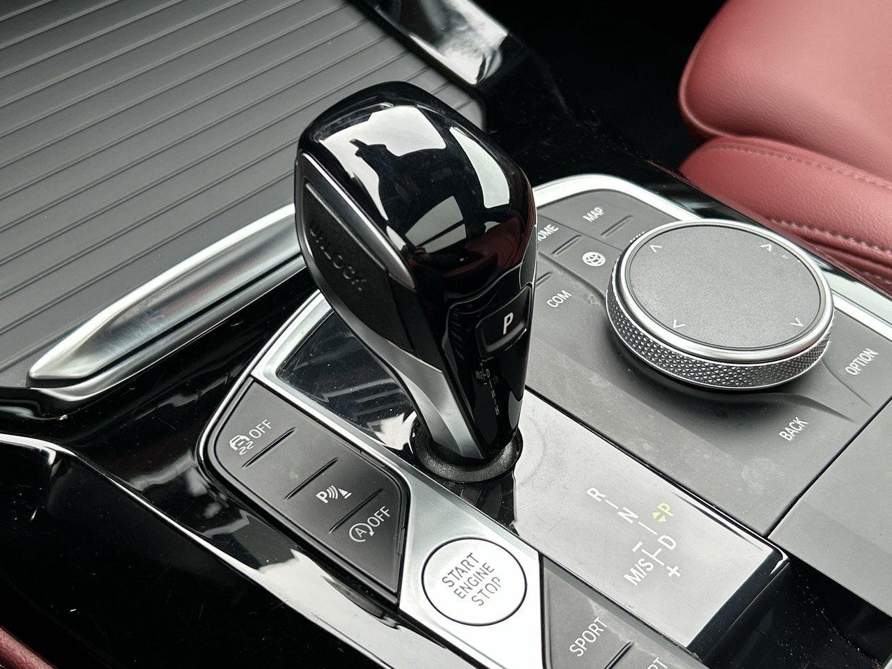 2022 BMW X4 Low KMS Remote Start Red Leather Photo