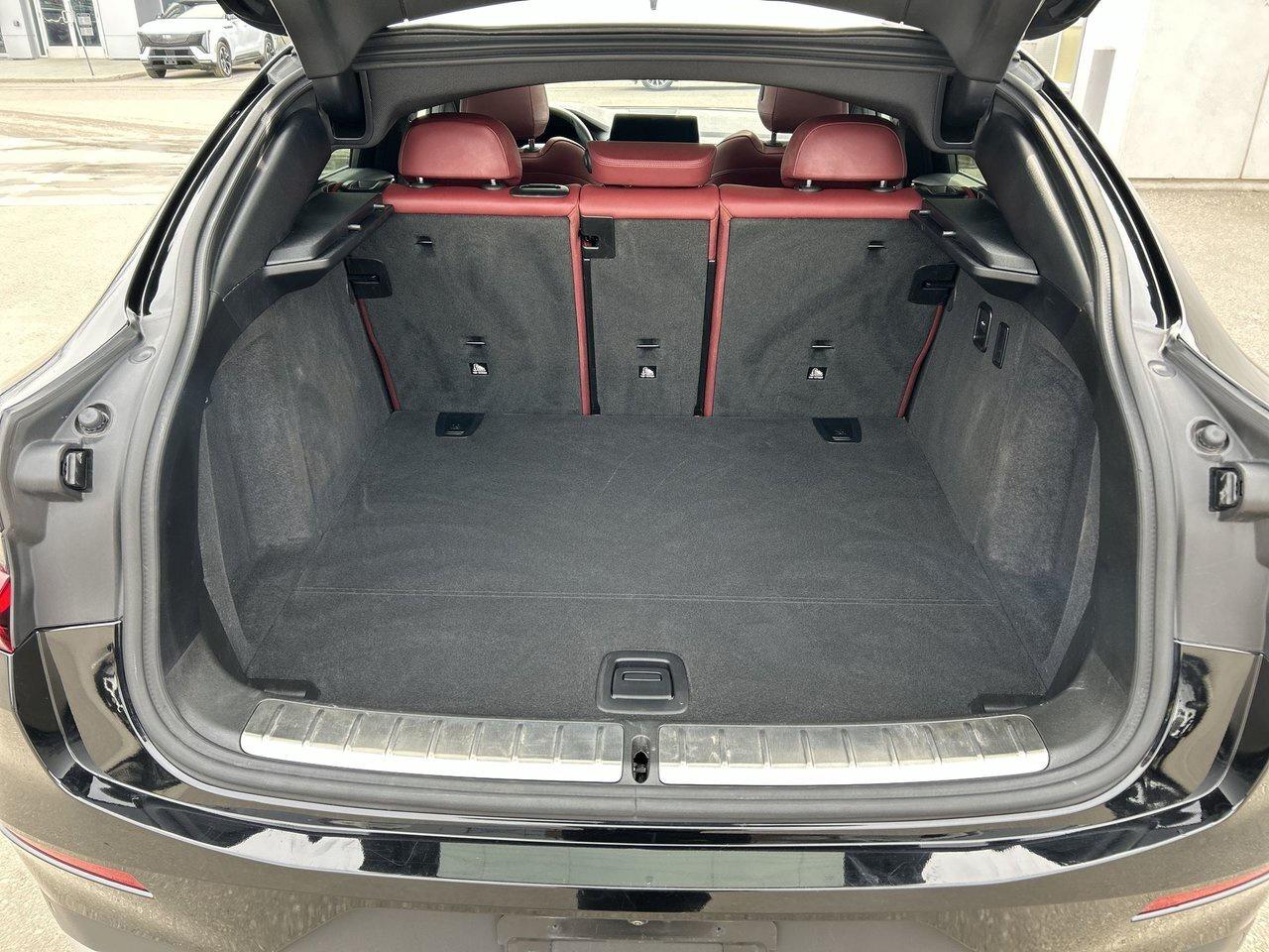 2022 BMW X4 Low KMS Remote Start Red Leather Photo