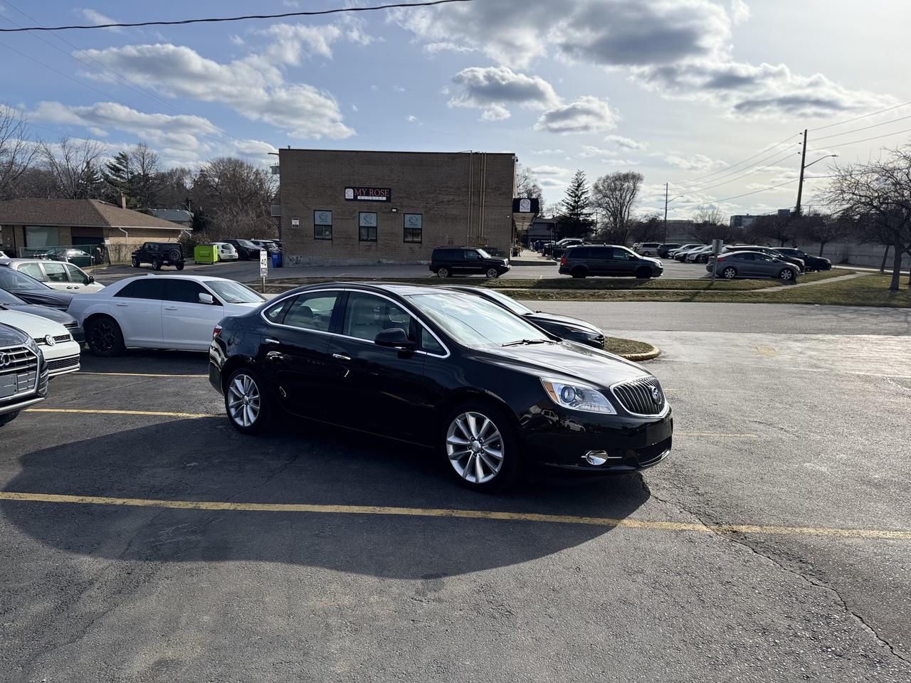 2015 Buick Verano Leather Group   LOW KMS! Photo