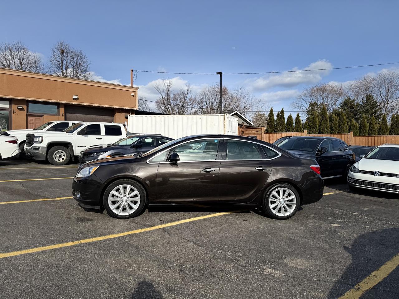 2015 Buick Verano Leather Group   LOW KMS! Photo