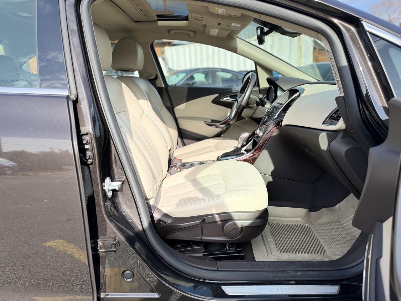 2015 Buick Verano Leather Group   LOW KMS! Photo