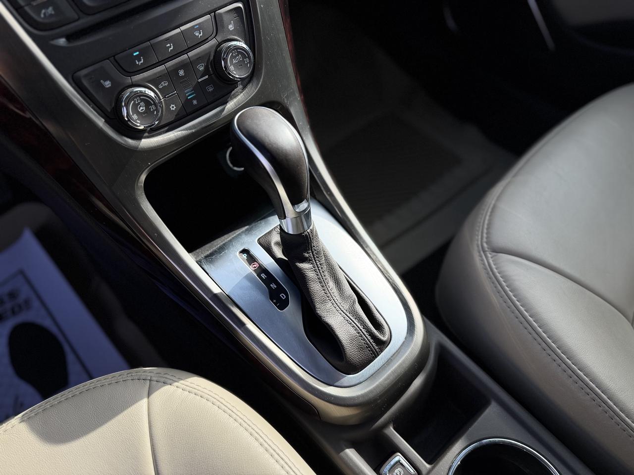 2015 Buick Verano Leather Group   LOW KMS! Photo