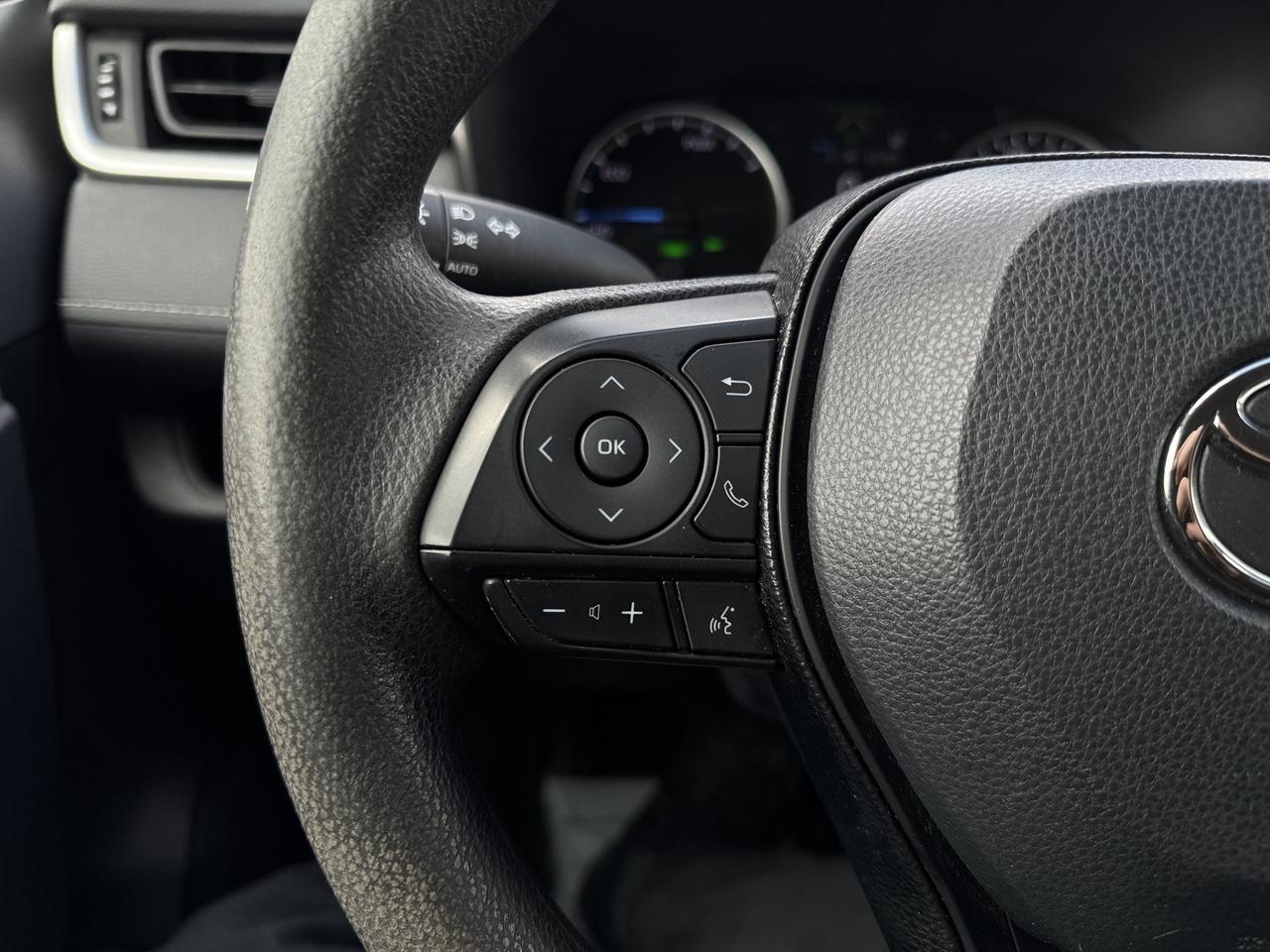 2019 Toyota RAV4 AWD Hybrid   Lthr   Low KMS Photo