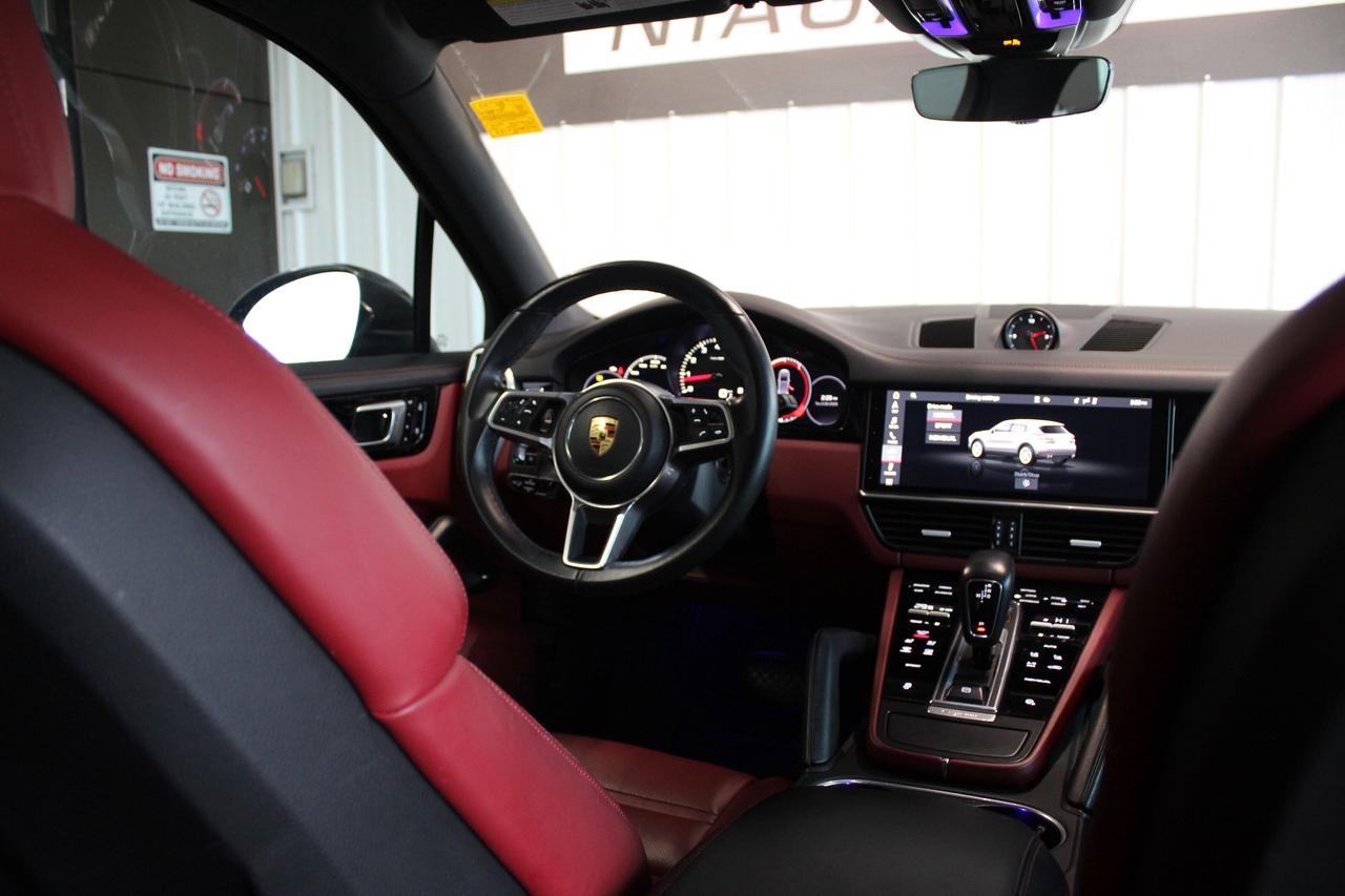2021 Porsche Cayenne Premium Package Plus, No Accidents, Fully loaded Photo