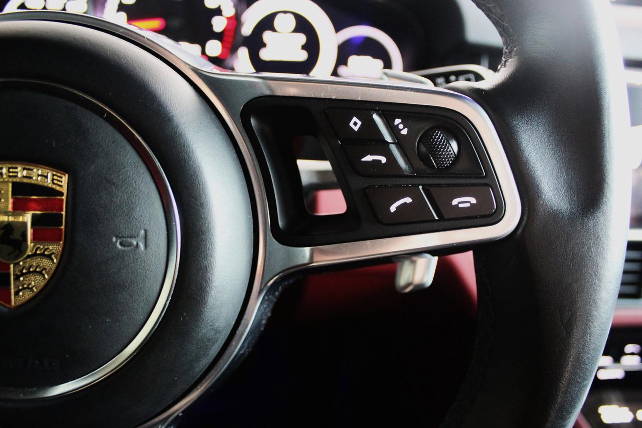 2021 Porsche Cayenne Premium Package Plus, No Accidents, Fully loaded Photo