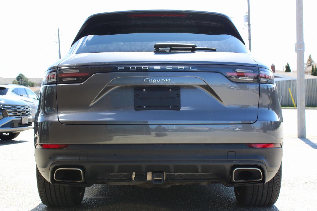 2021 Porsche Cayenne Premium Plus Package, 21in RS Spyder Design Wheels Photo