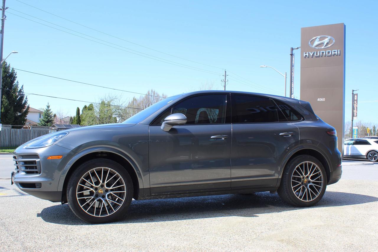 2021 Porsche Cayenne Premium Plus Package, 21in RS Spyder Design Wheels Photo