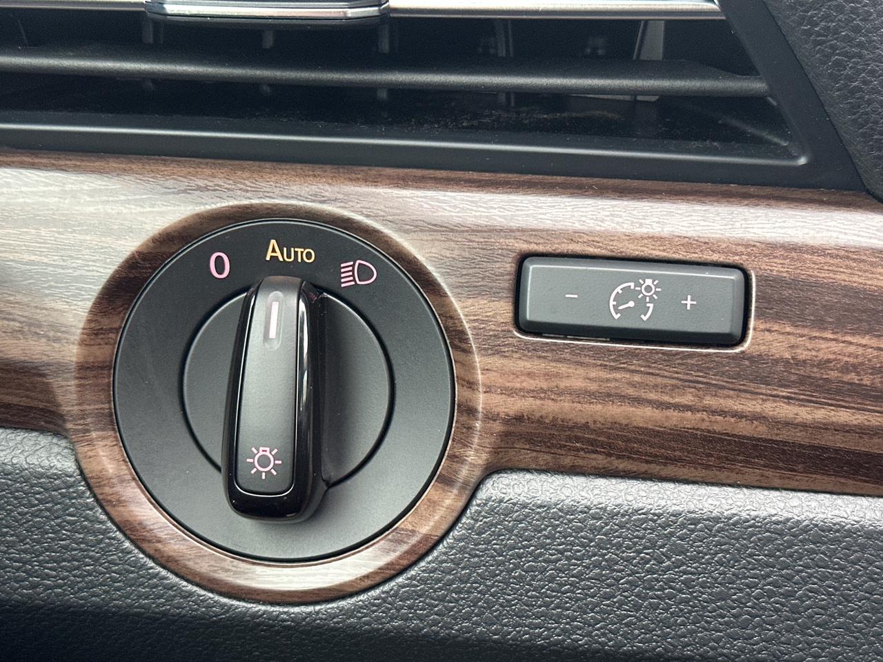 2020 Volkswagen Passat Execline Auto Photo