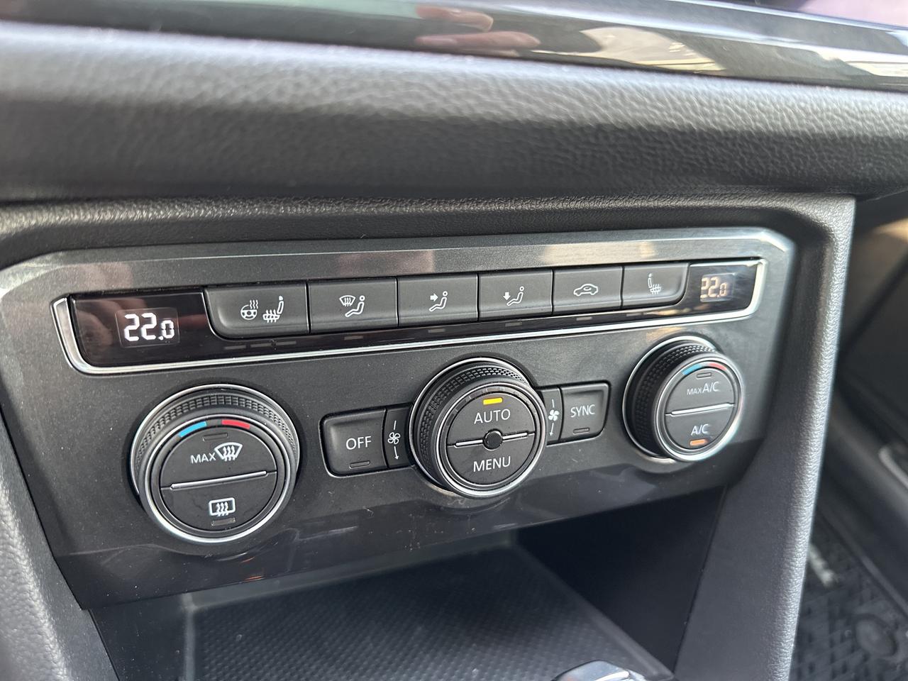 2018 Volkswagen Tiguan Highline 4MOTION Photo