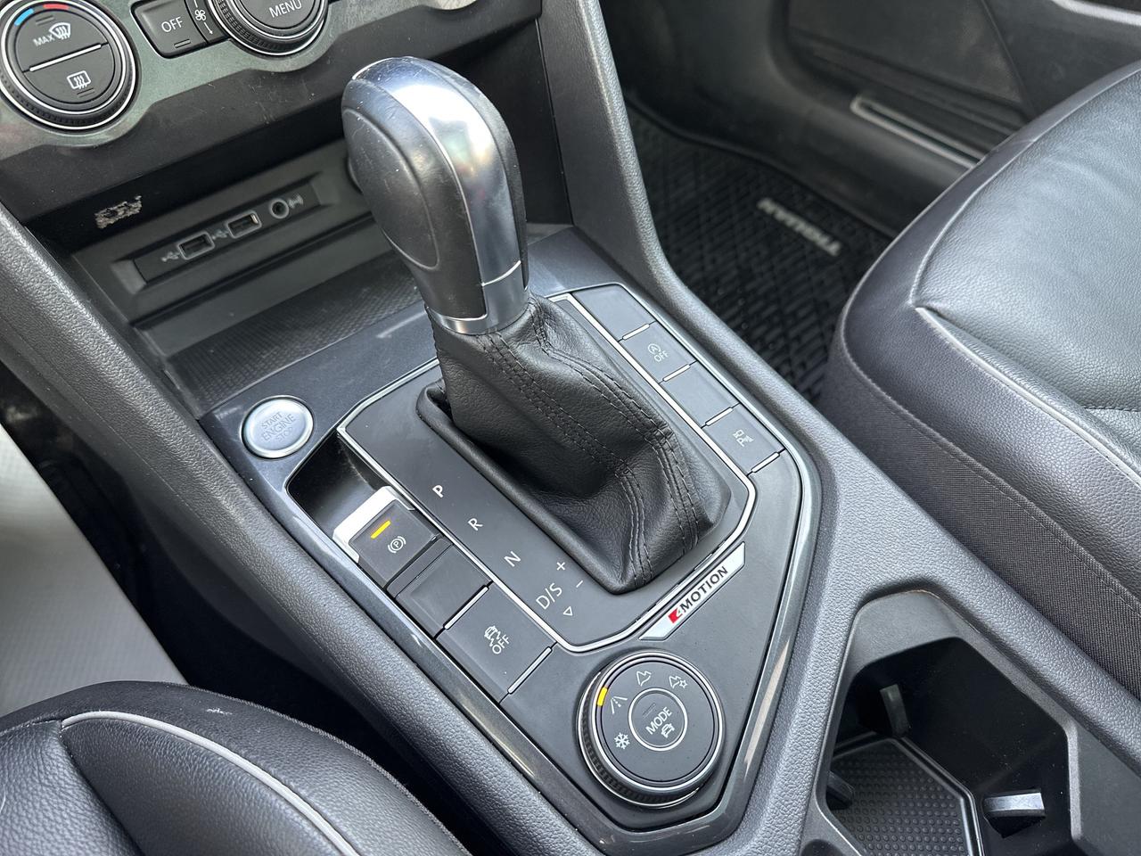 2018 Volkswagen Tiguan Highline 4MOTION Photo