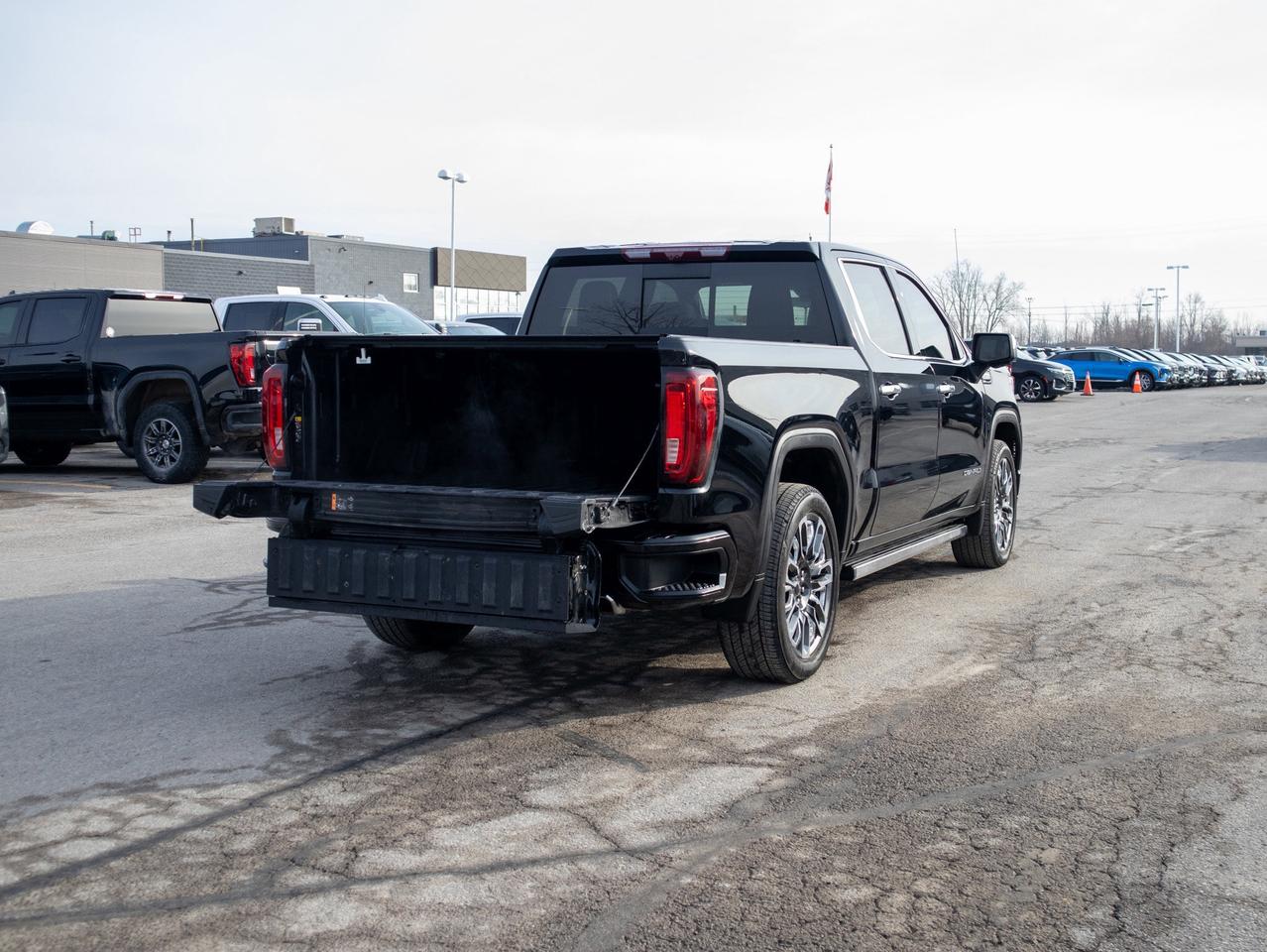 2023 GMC Sierra 1500 Denali Ultimate Photo