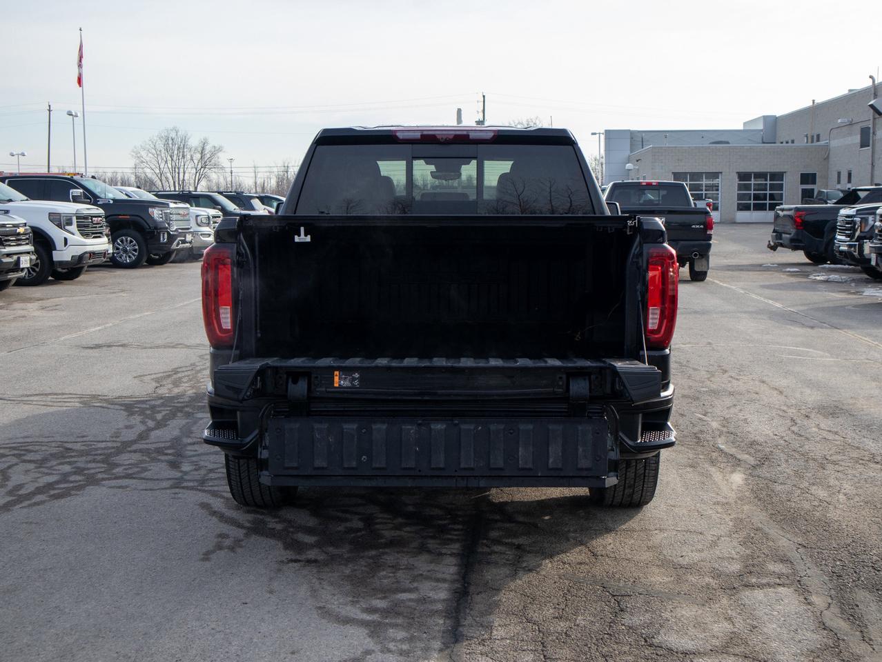 2023 GMC Sierra 1500 Denali Ultimate Photo