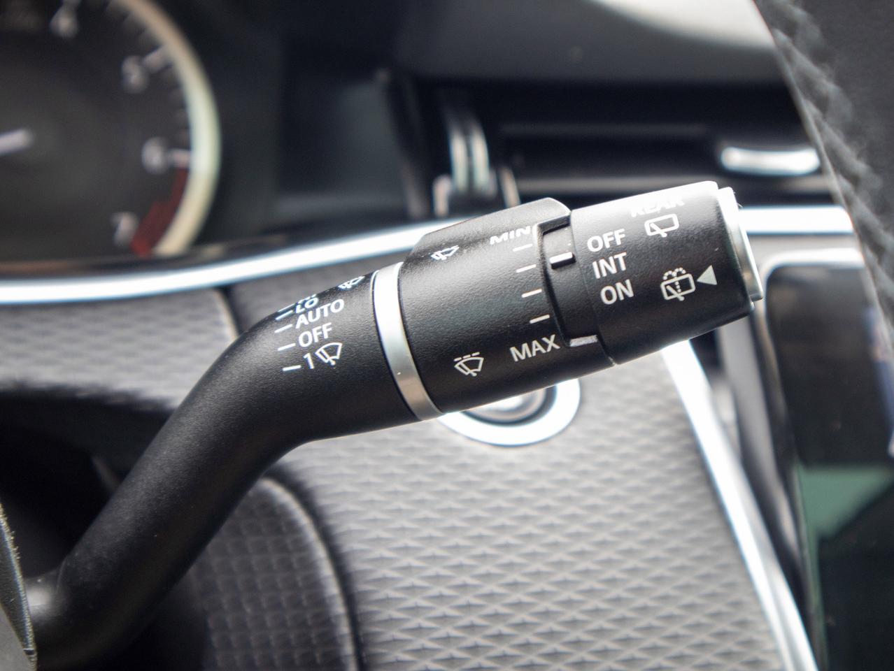 2023 Land Rover Range Rover Evoque S - Remote Trunk Release   Heated Steering Photo