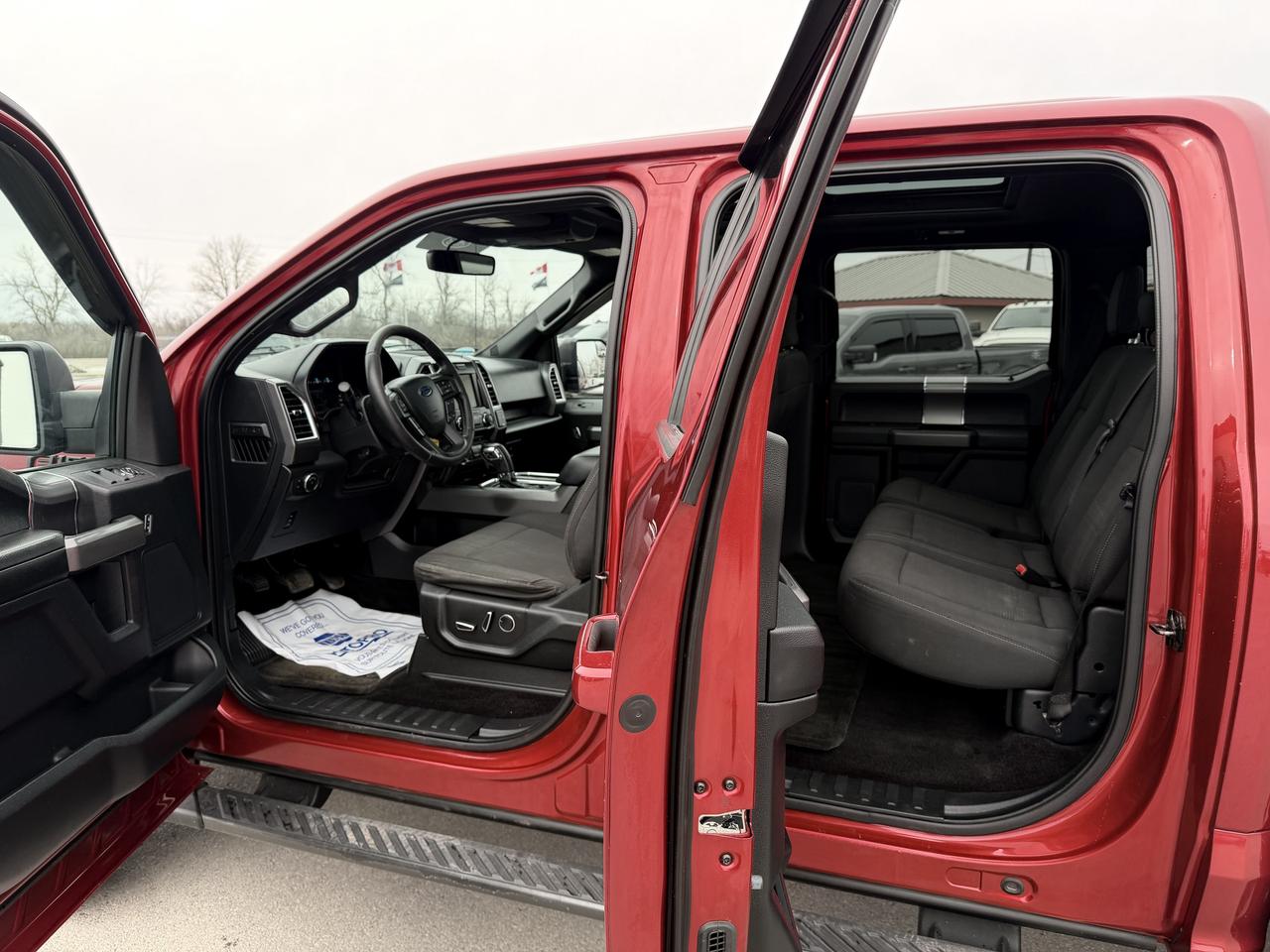 2016 Ford F-150 XLT LIFT/WHEEL/TIRE PKG!! Photo