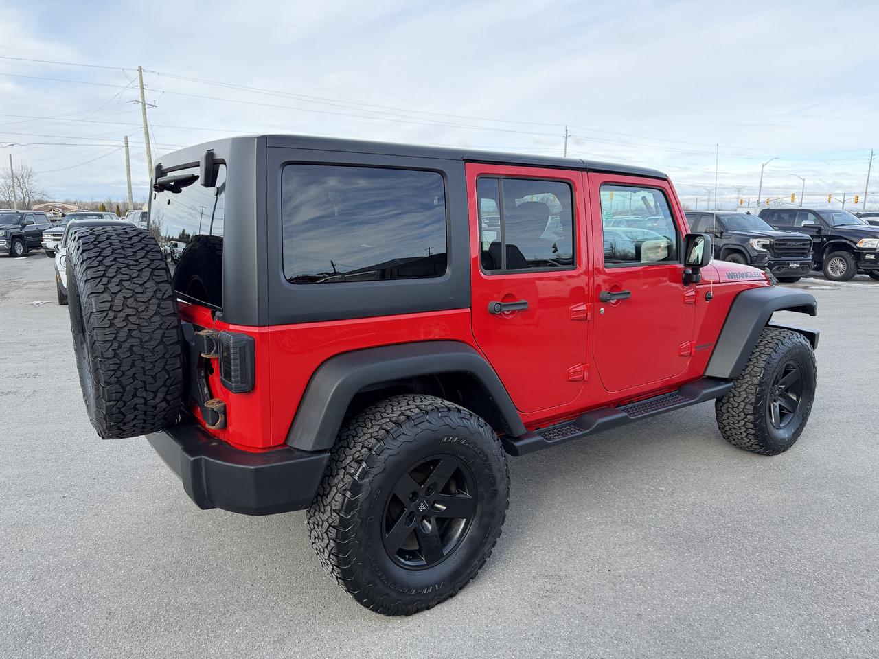 2017 Jeep WRANGLER UNLIMITED 4WD 4 DOOR Photo