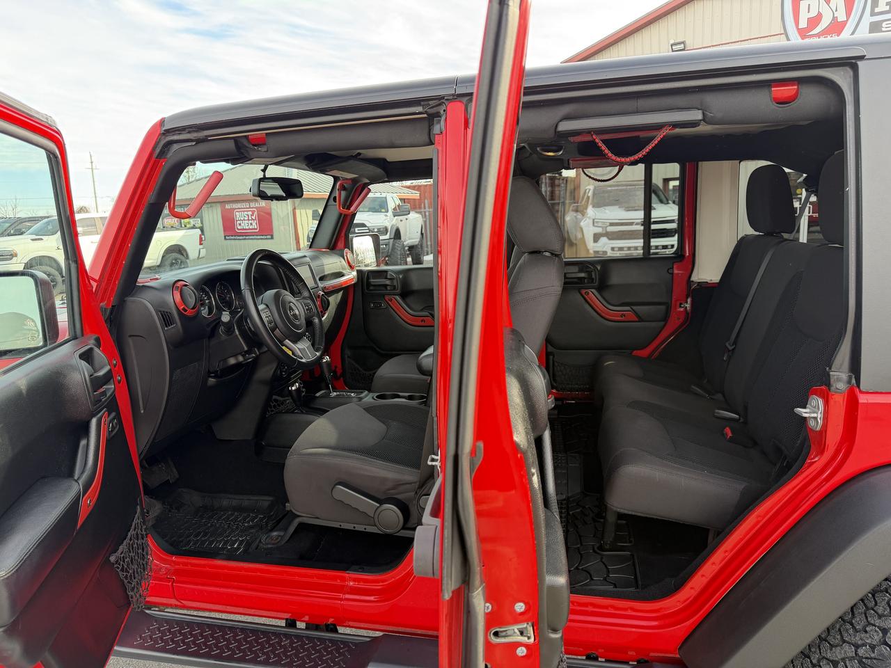 2017 Jeep WRANGLER UNLIMITED 4WD 4 DOOR Photo