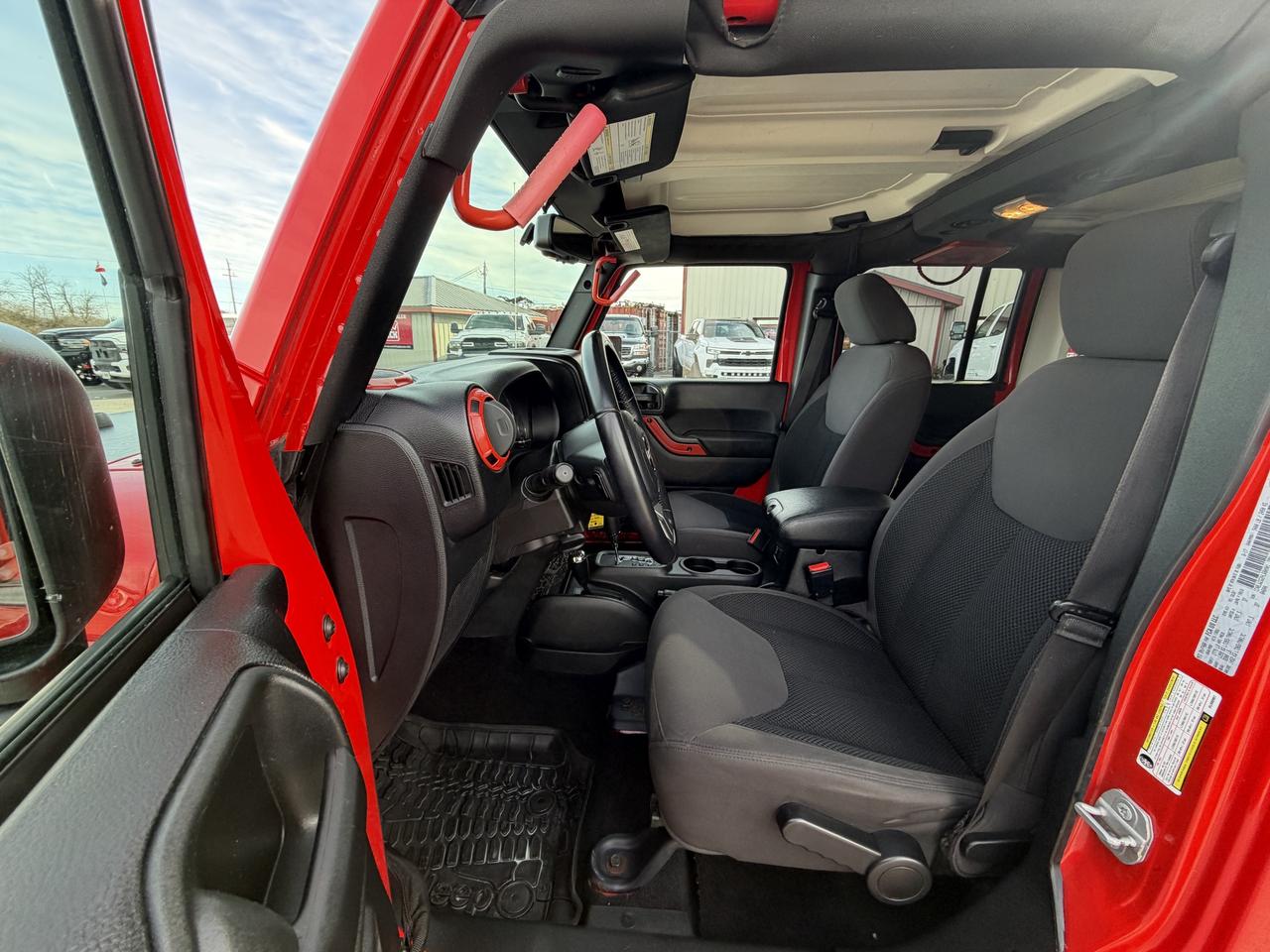 2017 Jeep WRANGLER UNLIMITED 4WD 4 DOOR Photo