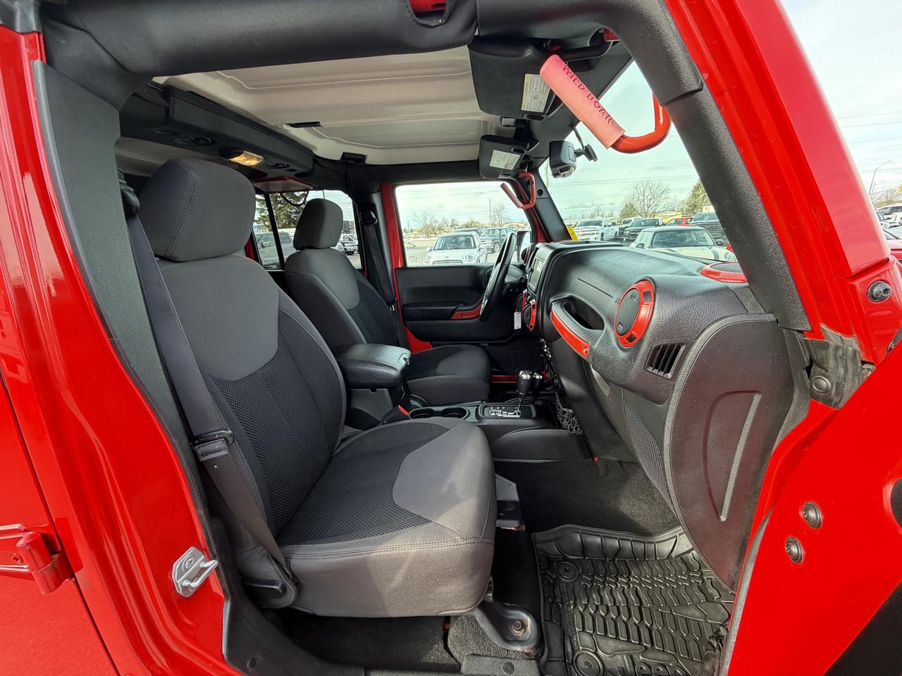 2017 Jeep WRANGLER UNLIMITED 4WD 4 DOOR Photo