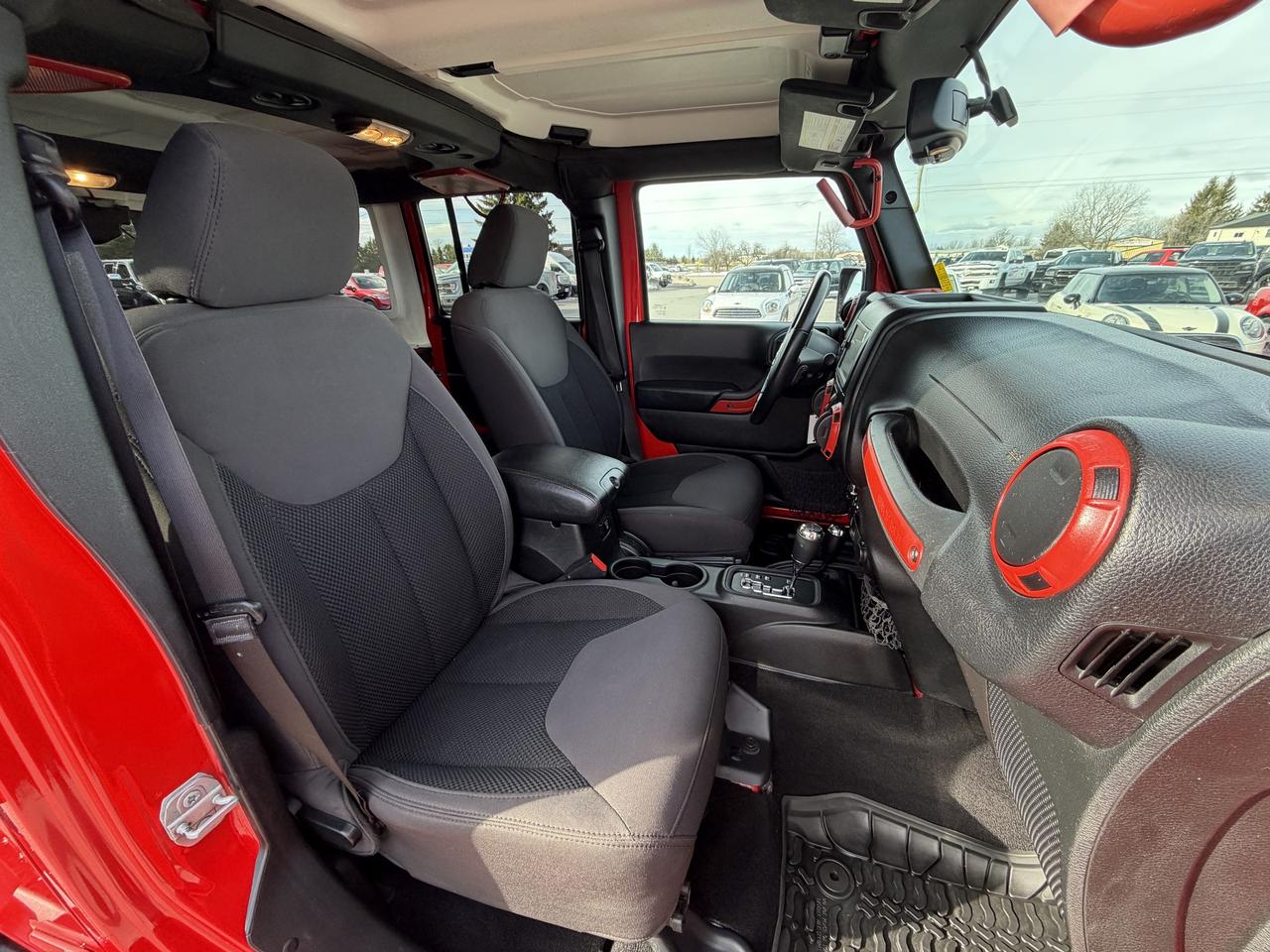 2017 Jeep WRANGLER UNLIMITED 4WD 4 DOOR Photo